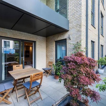 Appartamento Stylish 2 Bed 2 Bath In Highgate & Free Parking Londra Esterno foto